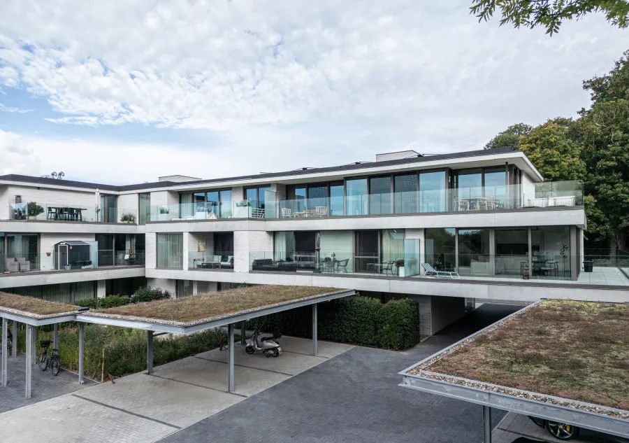 achtergevel appartementsgebouw moerkerke