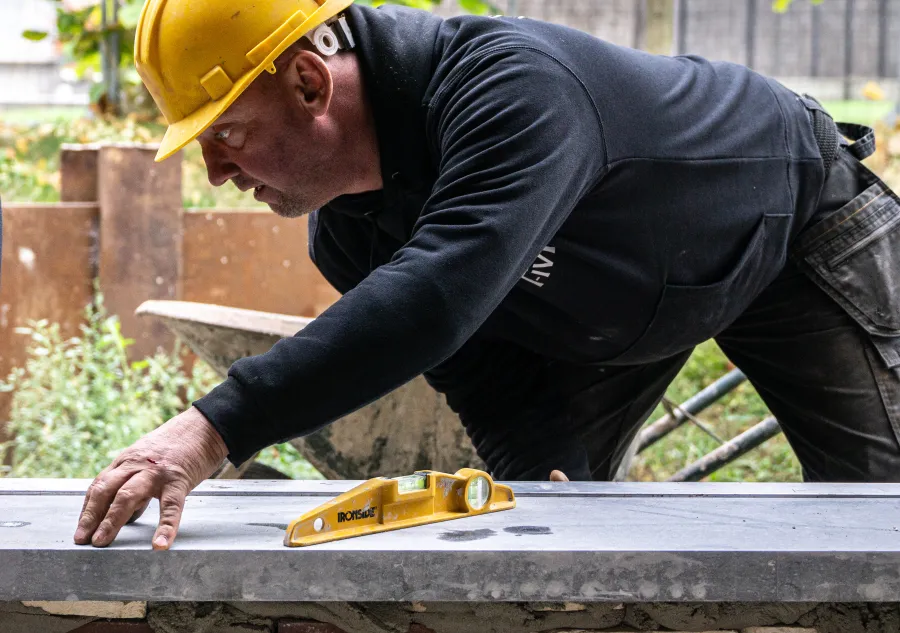 werkman helm dorpel waterpas